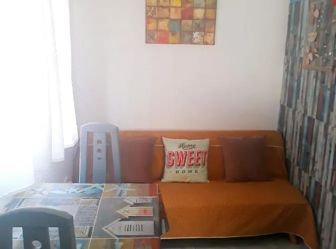 Casa Eric Almedina