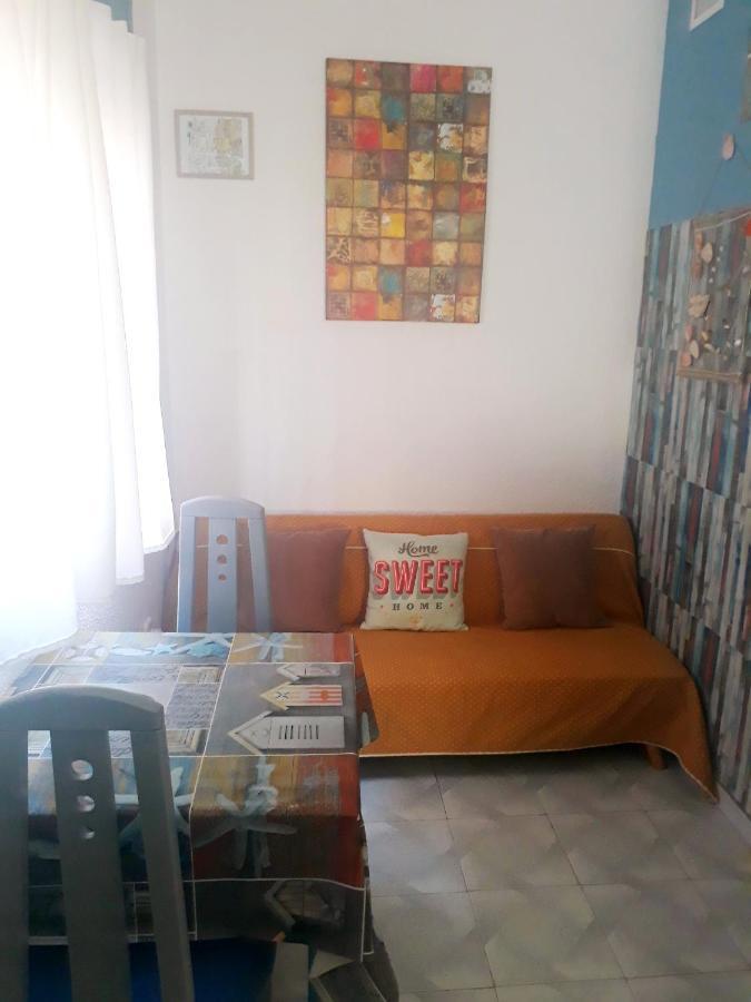 Casa Eric Almedina * Almería